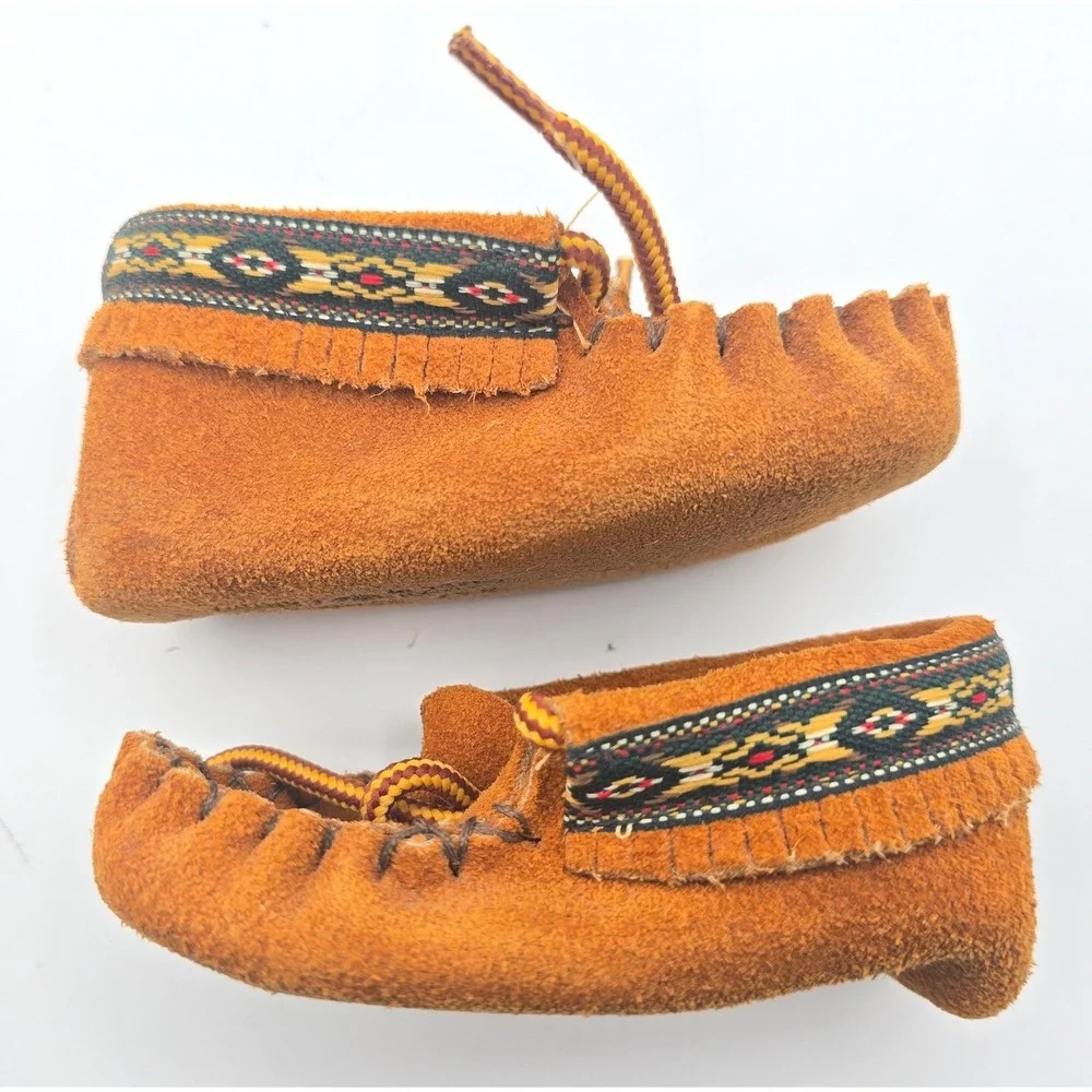 Vintage Animoc Indian‎ Moccasins Baby Suede Booties Size 4 Tan Fringe with Box